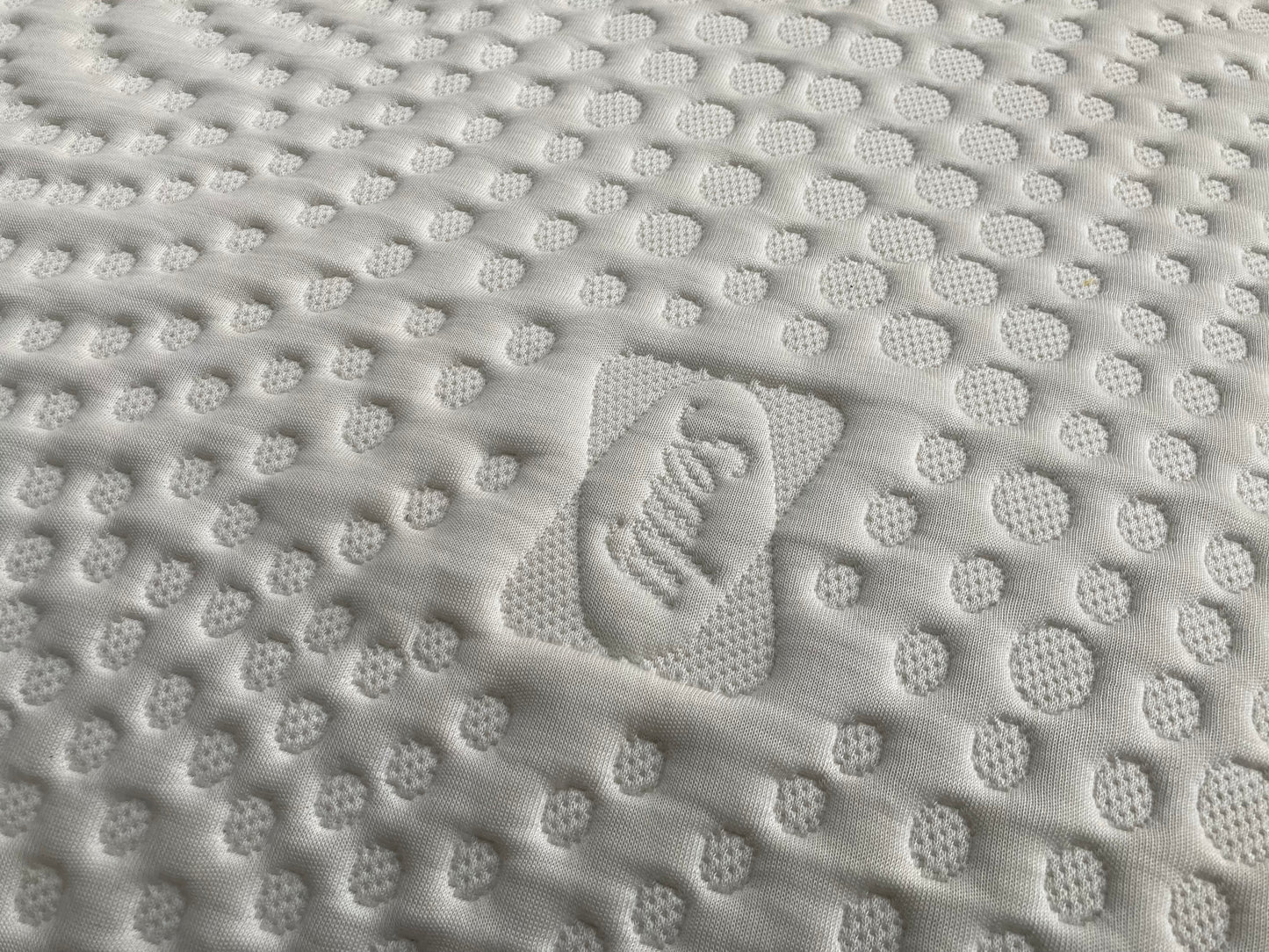 Sealy Posturepedic Hybrid double mattress (used but outstanding clean condition) MATTRESS ONLY