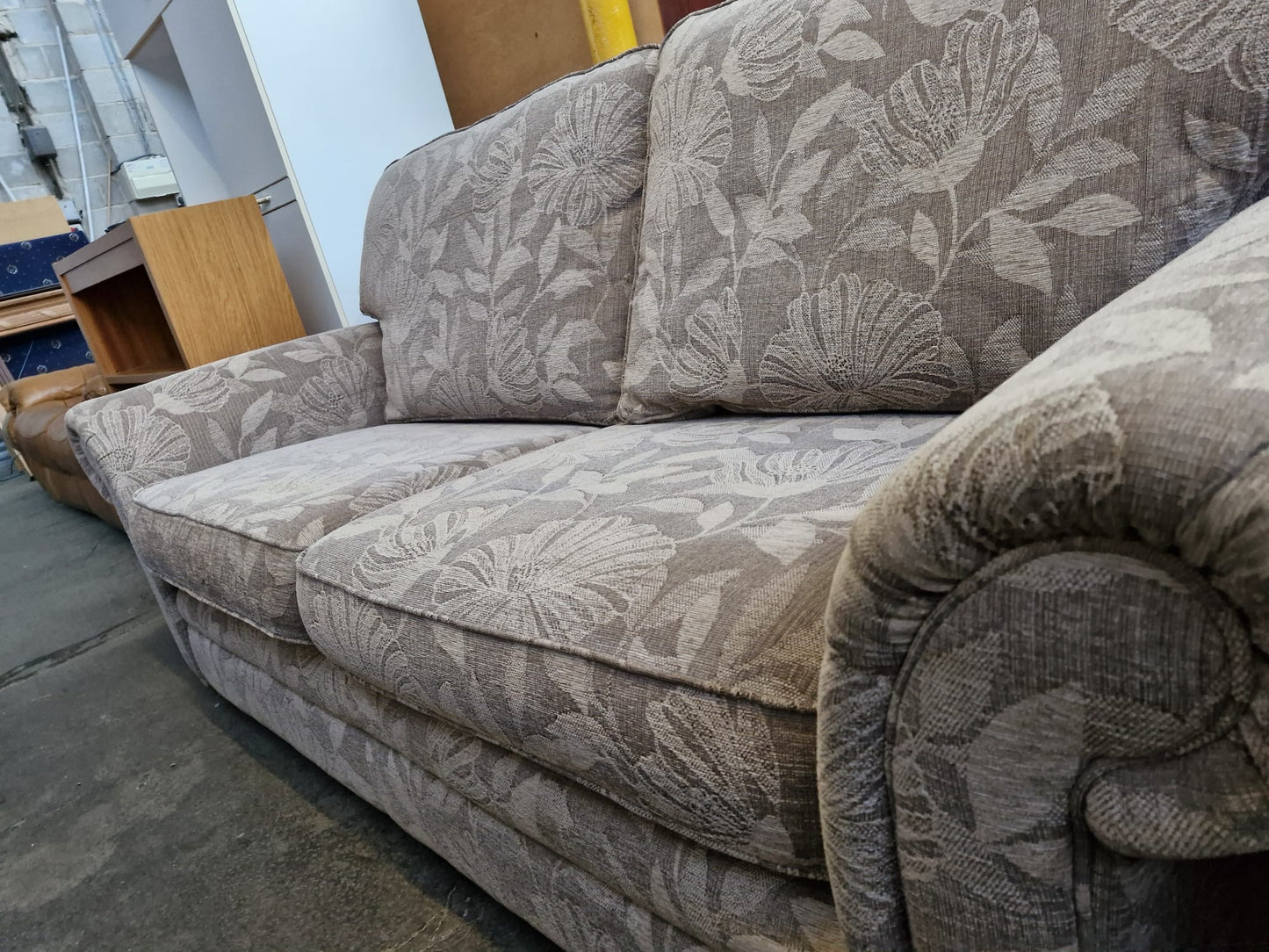 Experience Luxury Comfort with G-Plan 3 Seater Floral Sofa.