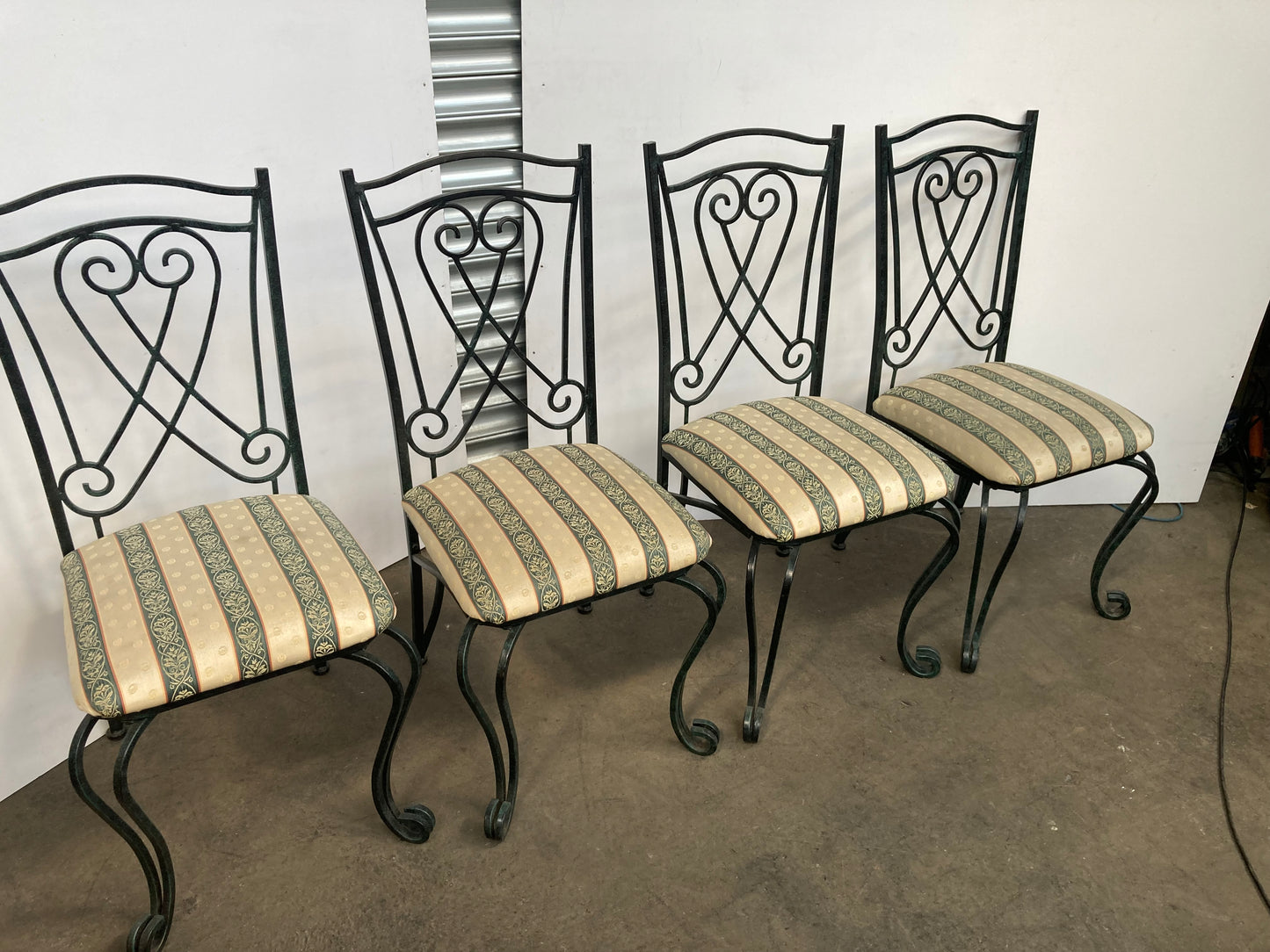 Wrought iron dining chairs set of 4