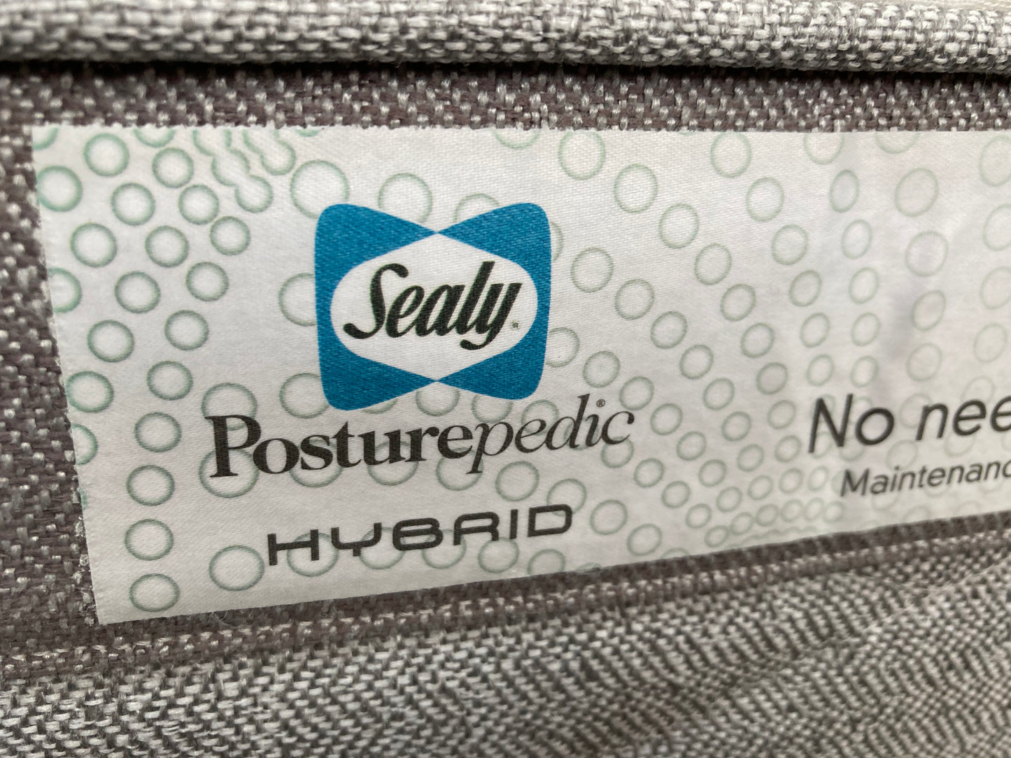 Sealy Posturepedic Hybrid double mattress (used but outstanding clean condition) MATTRESS ONLY